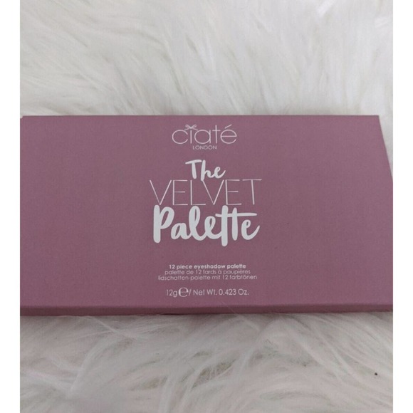 CIATE LONDON The Velvet Palette Eyeshadow-12 Shades-Full Size-NEW IN BOX!! - Picture 1 of 3